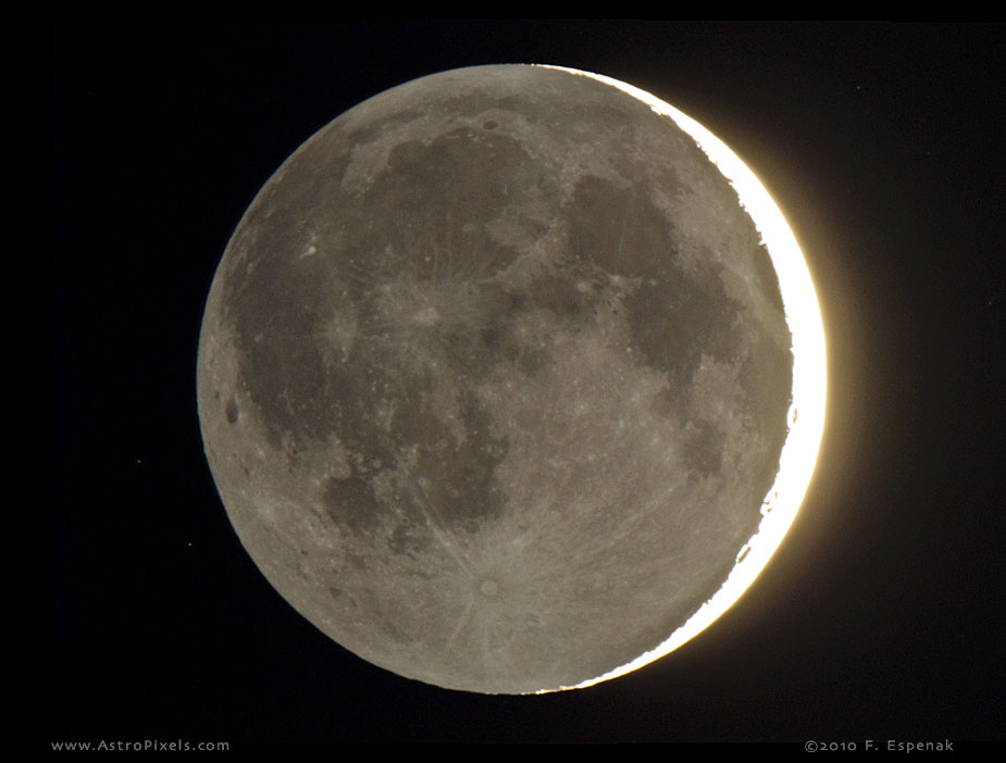 Crescent Moon and Earthshine - 1